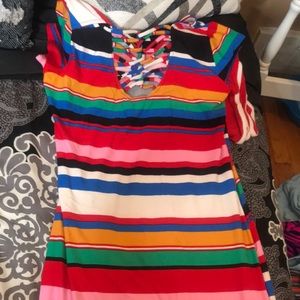 I have a lot of clothes very pretty to sell